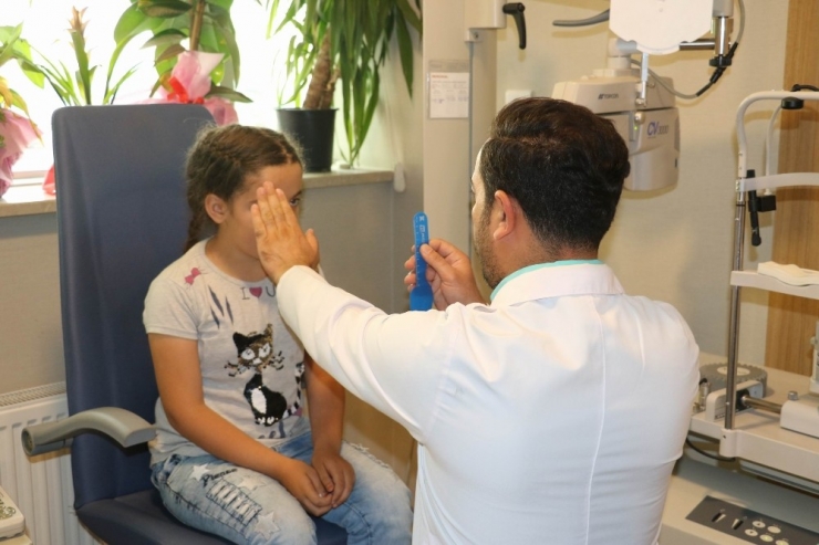 Sezaryen Doğumda Şaşılık Tehlikesi