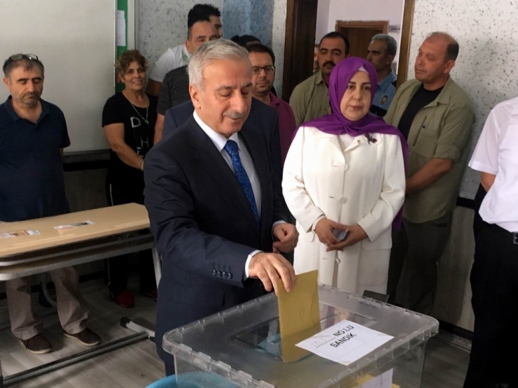 Vali Süleyman Kamçı: “5 Bin Güvenlik Görevlimiz Sahada Görevin Başındadır”