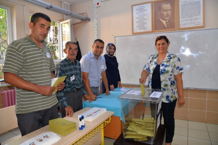 Başkan Çeçrioğlu, Oyunu Menderes’in Baba Ocağında Kullandı