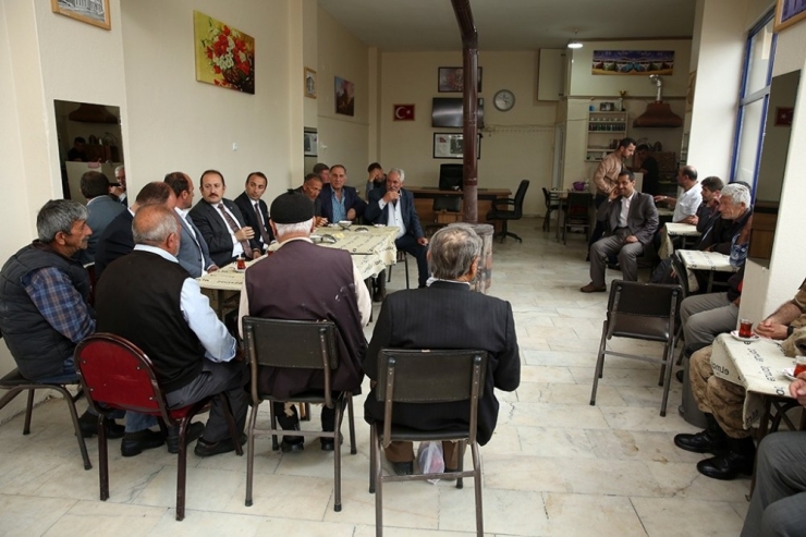 Vali Pehlivan Demirözü İlçesi Ve Arpalı Beldesi’ni Ziyaret Etti