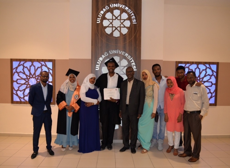 Etiyopya’dan Geldi, Mühendislikte Bölüm Birincisi Oldu