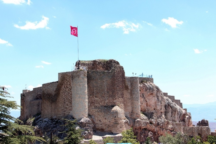 Harput Kalesi’nde Restorasyon Çalışmaları
