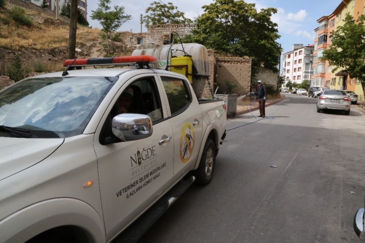 Niğde Belediyesi İlaçlama Çalışmalarını Sürdürüyor