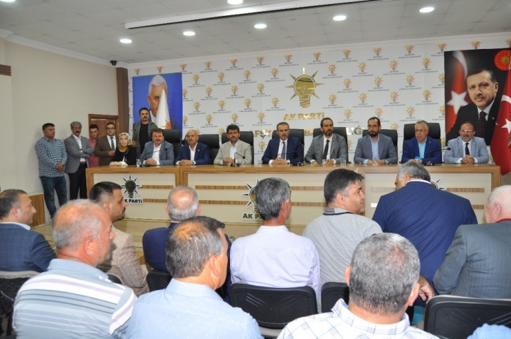 Ak Parti Sözcüsü Ünal: "Kılıçdaroğlu Hdp’ye Oy Verin Diye Teşkilatlara Mesaj Gönderdi”