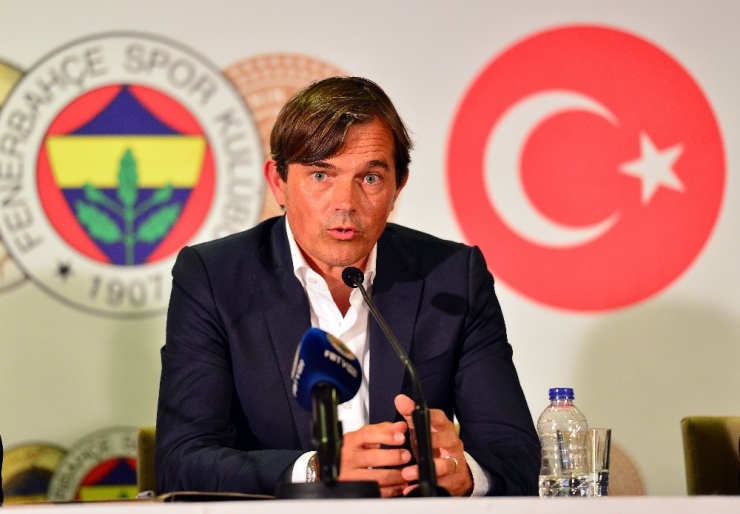 Phillip Cocu: "Fenerbahçe Çalışacak Olmaktan Onur Ve Gurur Duyuyorum"