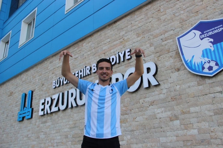 Bb Erzurumspor’un İlk Transferi Leo İmzayı Attı