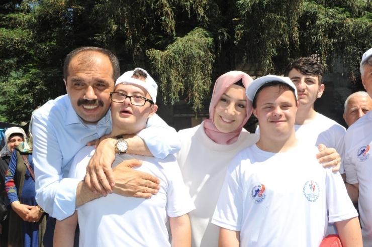 Ak Parti Trabzon Milletvekilleri Ve Adayları Trabzon’un Doğu İlçelerini Turladı