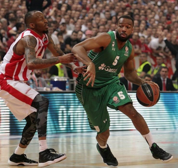 Reggie Redding Türk Telekom’da