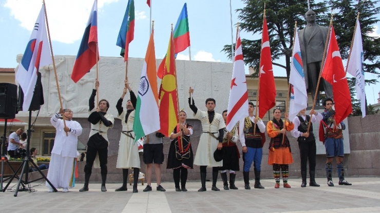 Uluslararası Nasreddin Hoca Kültür Ve Sanat Festivali Öncesi Kortej Yürüyüşü