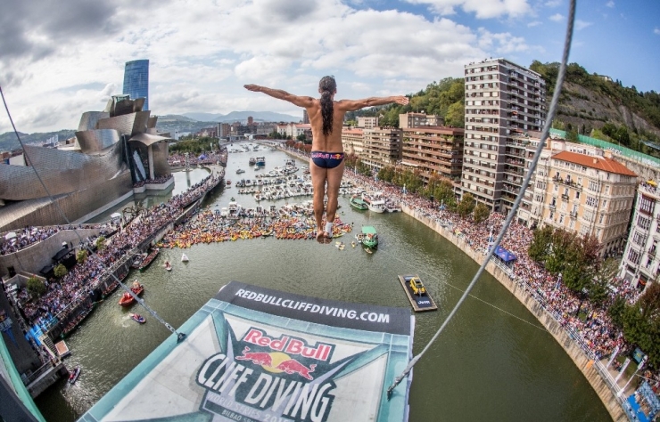 Red Bull Cliff Diving Heyecanı İspanya’ya Taşınıyor