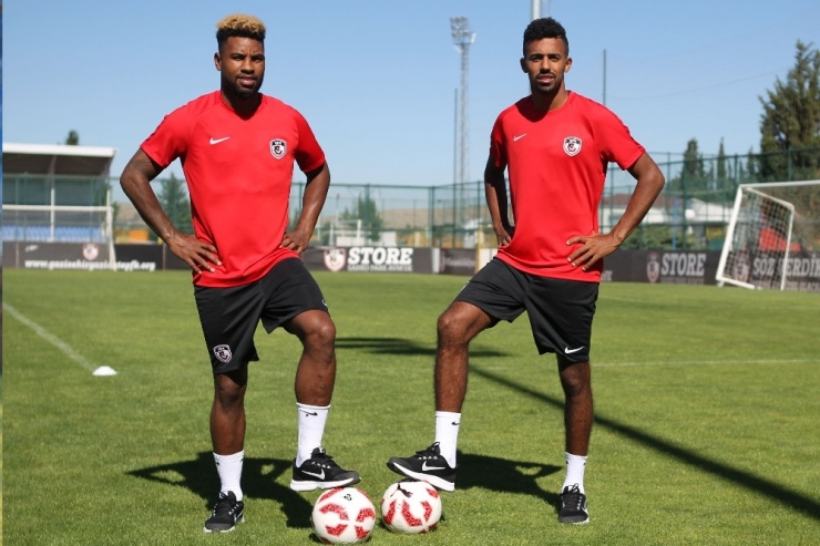 Gazişehir’in Yeni Golcüleri Topbaşı Yaptı