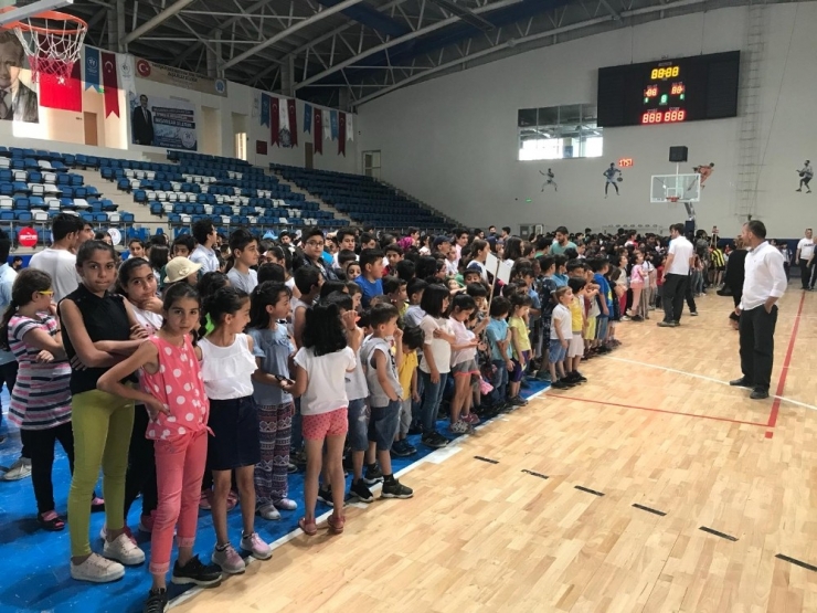 Hakkari’de İl Spor Merkezleri Açılışı Yapıldı