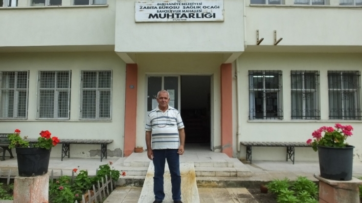 Balıkesirli Muhtardan Sazlı Sözlü Hizmet