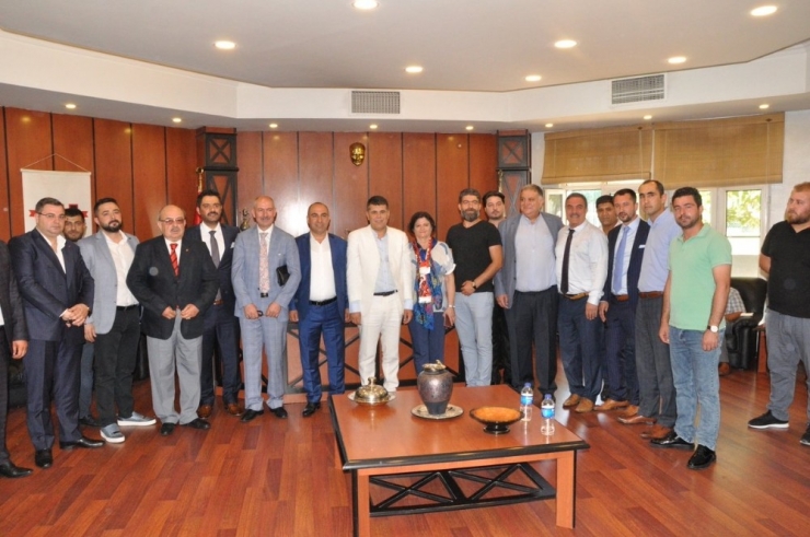 Gaziantepspor’da Hasan Şahin Yeniden Başkan