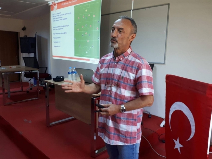 Erzincan’da Zorunlu Bölgesel Antrenör Gelişim Semineri Yapıldı