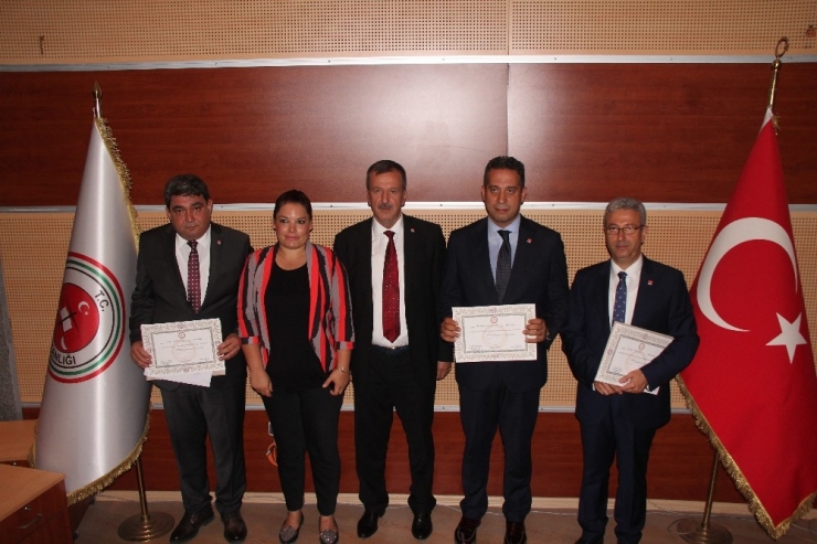 Mersin’de Chp Ve Mhp’li Vekiller Mazbatalarını Aldı