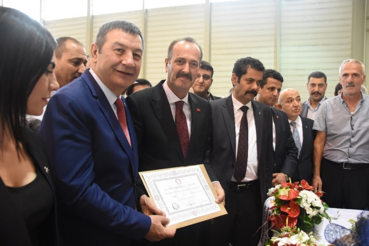 Mhp’li Vekiller Mazbatalarını Aldı