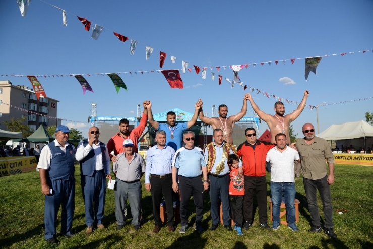 Pursaklar’da Şampiyon Başpehlivan Hamza Köseoğlu Oldu