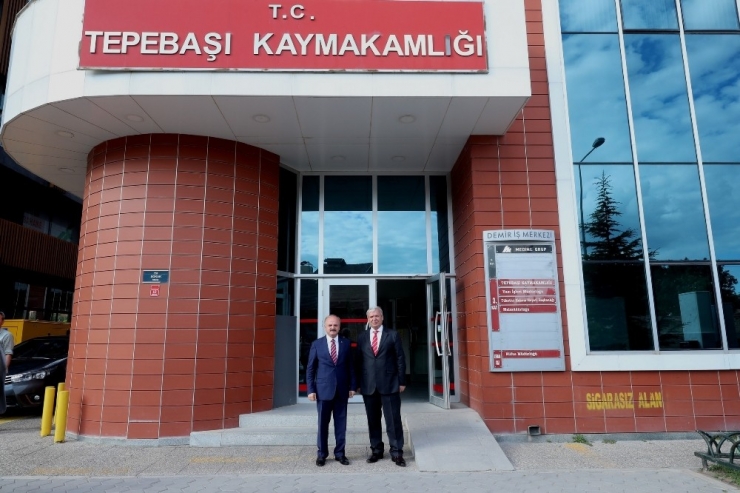 Vali Çakacak Tepebaşı Kaymakamlığı’nı Ziyaret Etti