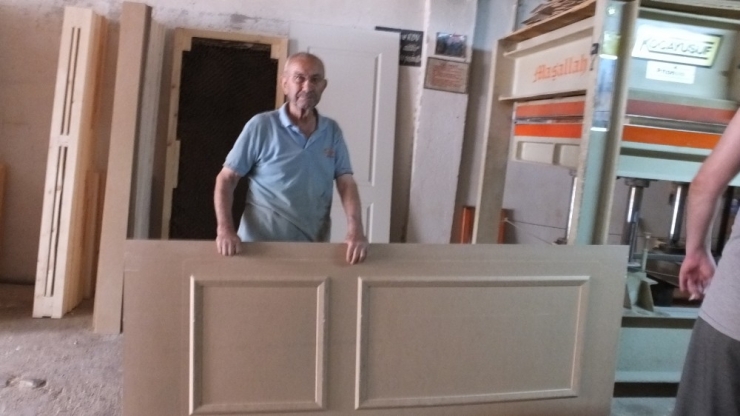 80’lik Marangoz İşbaşında