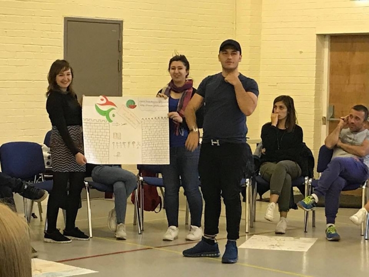 Diyarbakırlı Gençler İngiltere’den Döndü