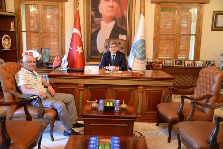 Eski Başkan Güven’den Başkan Can’a Ziyaret