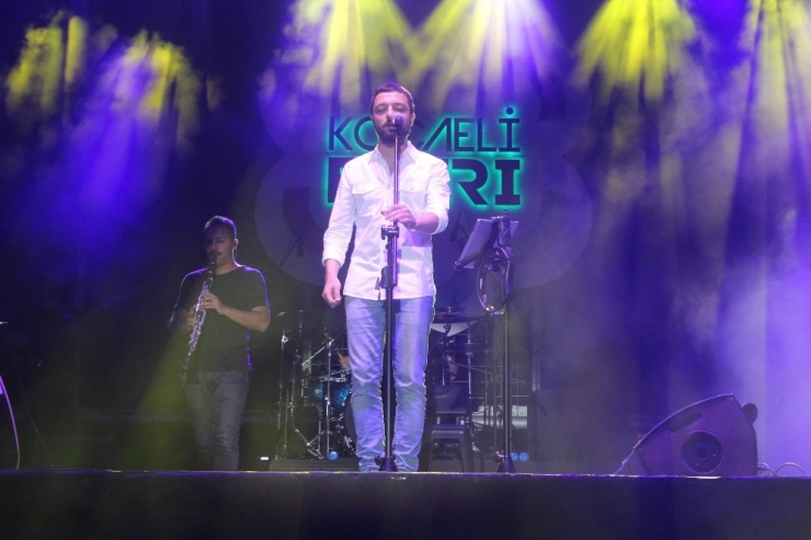 Mehmet Erdem’den Kocaeli’de Muhteşem Konser