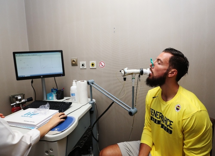 Fenerbahçe Doğuş’un Yeni Transferi Lauvergne Sağlık Kontrolünden Geçti