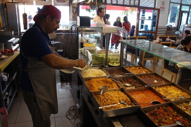 Yaz Aylarında Bu Besinlere Dikkat