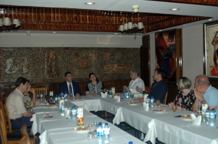 Chp’li Aday Adaylarından Seçim Değerlendirmesi