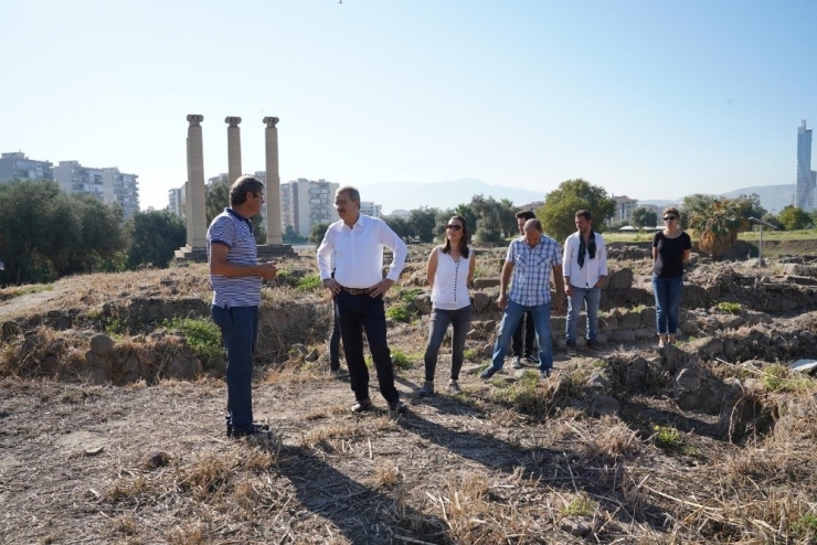 Ege Üniversitesi Kültür Hazinelerine Sahip Çıkıyor