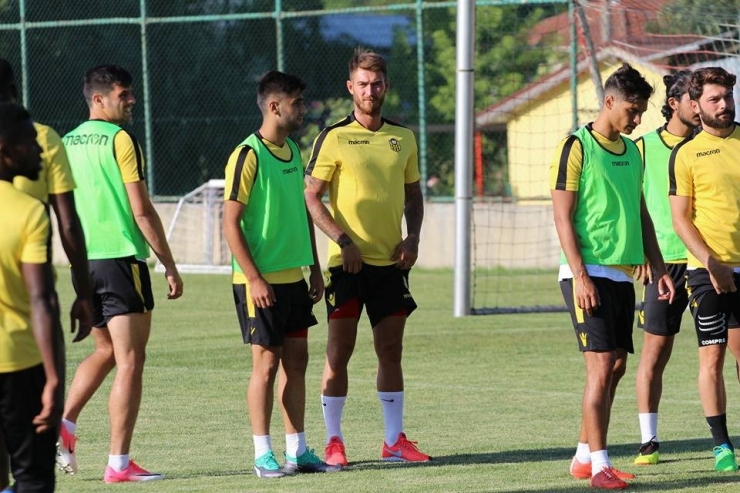 Evkur Yeni Malatyaspor’un Yeni Transferi Kampa Katıldı