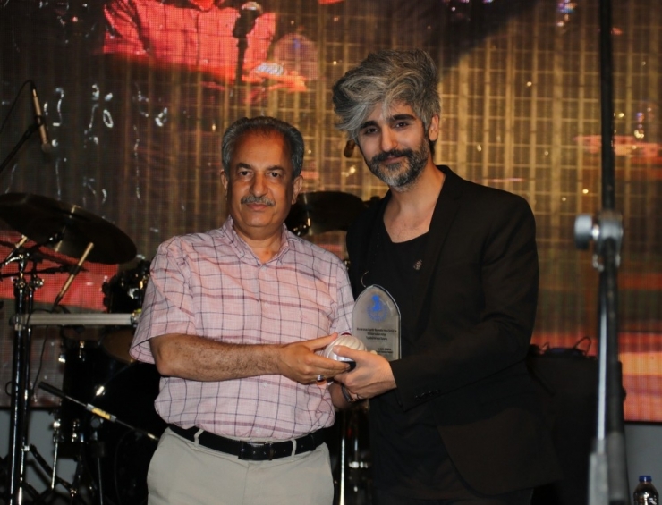 Akşehir’de Manuş Baba Konseri