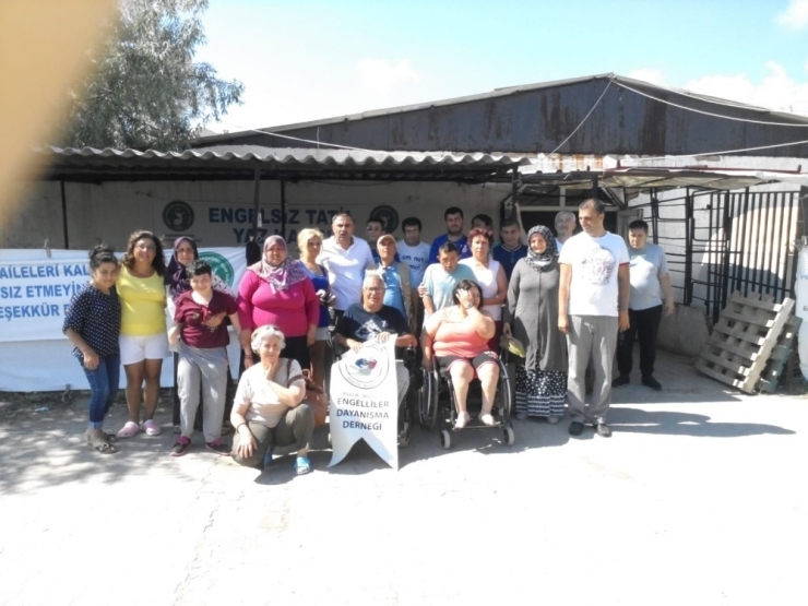 Engelsiz Yaz Kampına Katıldılar