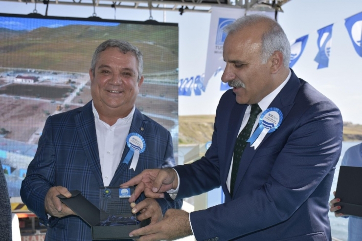 Türçev’den Kuşadası Belediyesi’ne ‘Çevre Eğitim’ Ödülü