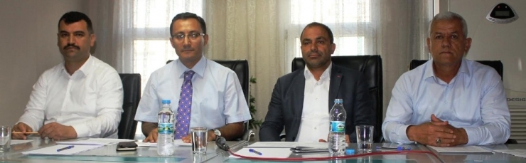 Alaşehir’de Üzüm İşçi Ücretleri Belirlendi