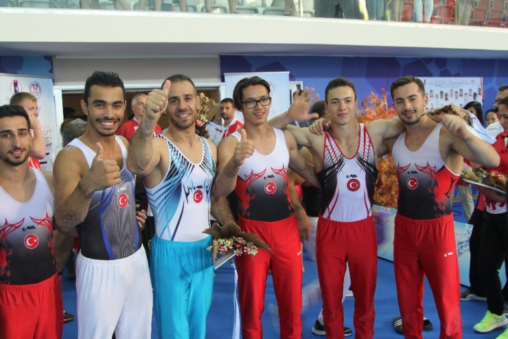 Artistik Cimanstik Dünya Kupası’nda 13 Madalya