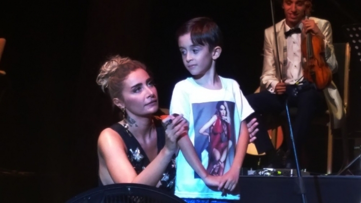 Bu Yaz Ayvalık’a Yıldız Yağacak