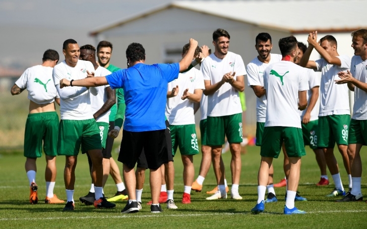 Bursaspor’da Neşeli Antrenman