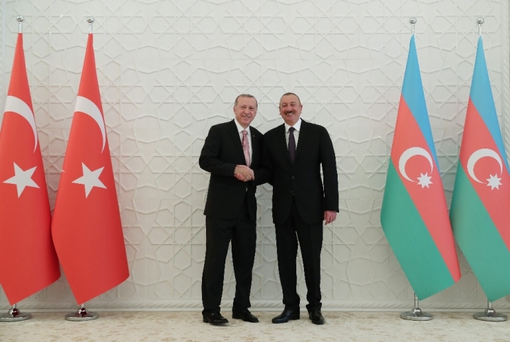Başkan Erdoğan, Azerbaycan Cumhurbaşkanı Aliyev İle Görüştü