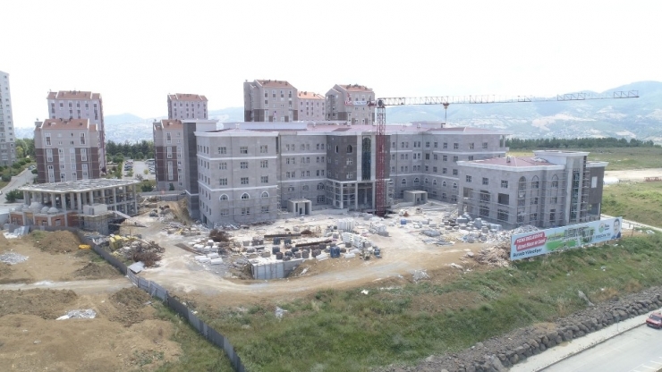 İlkadım Belediyesi Hizmet Binası’nda Sona Geliniyor