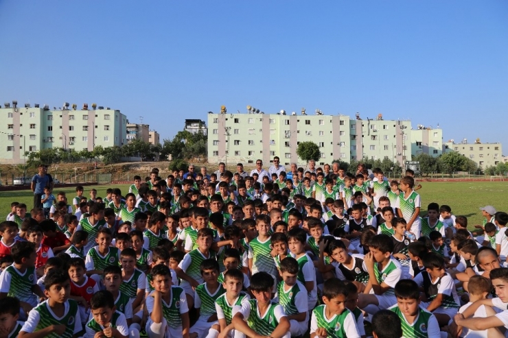 Toroslar’da Spor Okullarından Yaklaşık 10 Bin Çocuk Faydalanacak