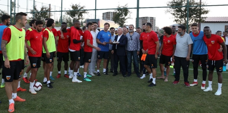 Başkan Sekmen: “Erzurum Sporda Da Kalkınma Dönemi Yaşıyor”