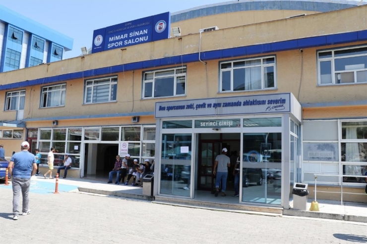 Kırkpınar’ın Yiğitleri Er Meydanı İçin Kayıt Yaptırmaya Başladı