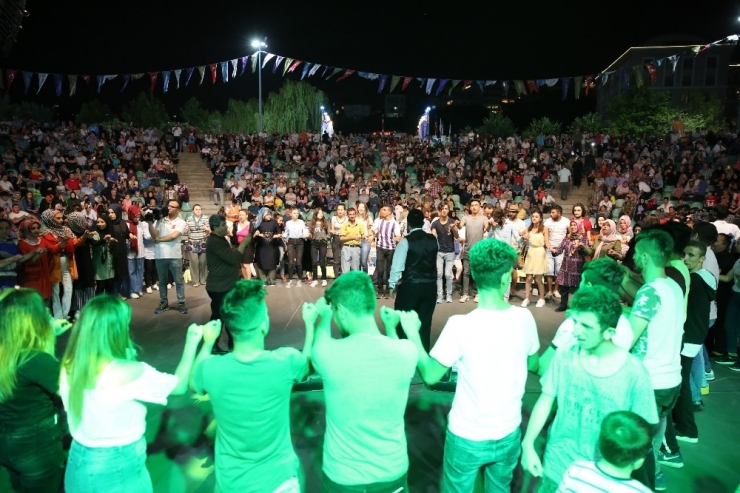 Karabüklü Milletvekilleri Darıca’da Hemşerilerini Yalnız Bırakmadı