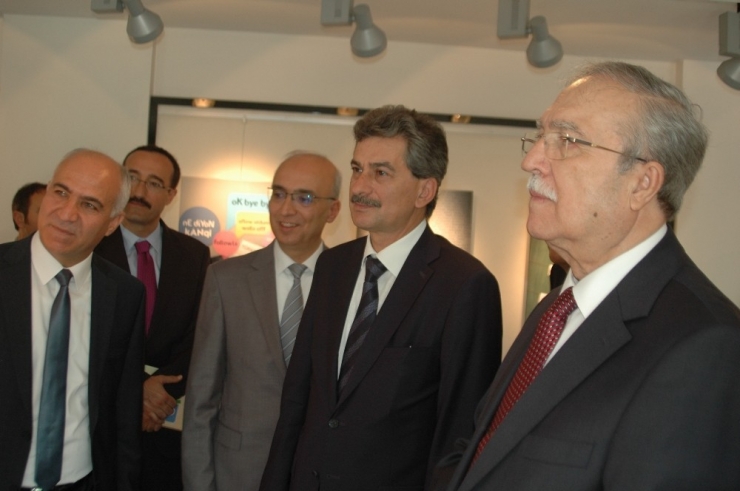 “Dilimiz Kimliğimizdir Karikatür, Ası Ve Fotoğraf Yarışması”nda Ödüller Sahiplerini Buldu