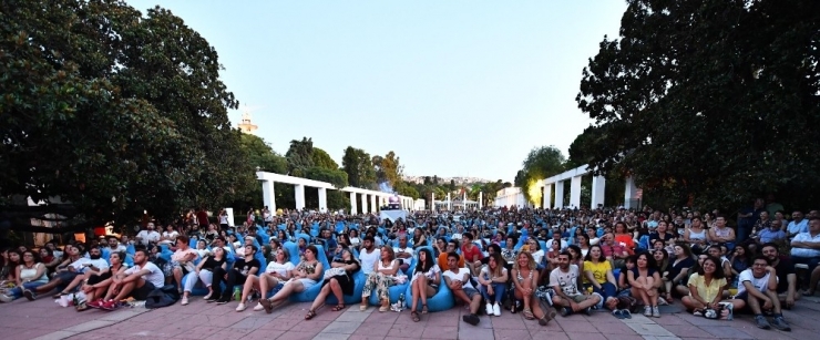 Açık Hava Yaz Sinemaları ’Kelebek’ İle Başladı