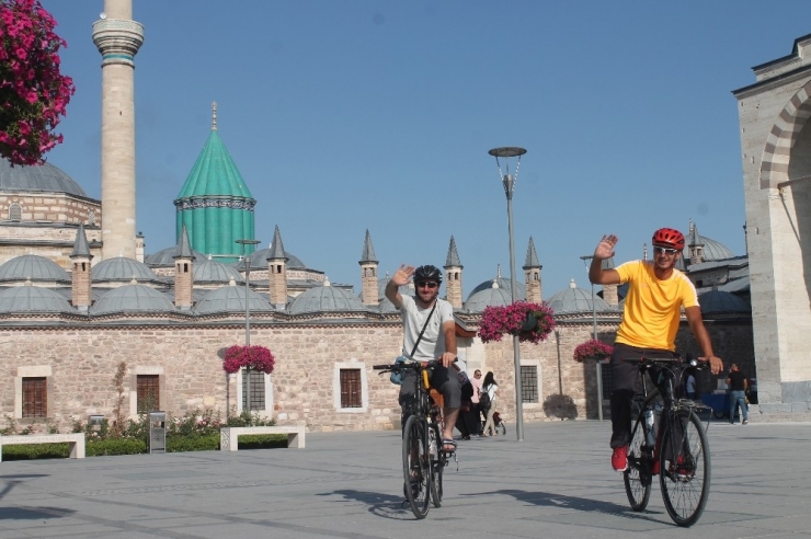 Kutsal Topraklara Kadar Pedal Çevirecekler