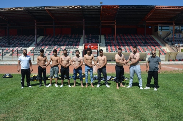 Turgutlu Belediyesi Güreş Takımı Kırkpınar’a İddialı Gitti