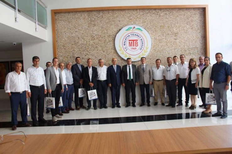 Kuru Meyve Sektörü Sezon Öncesi Malatya’da Toplandı